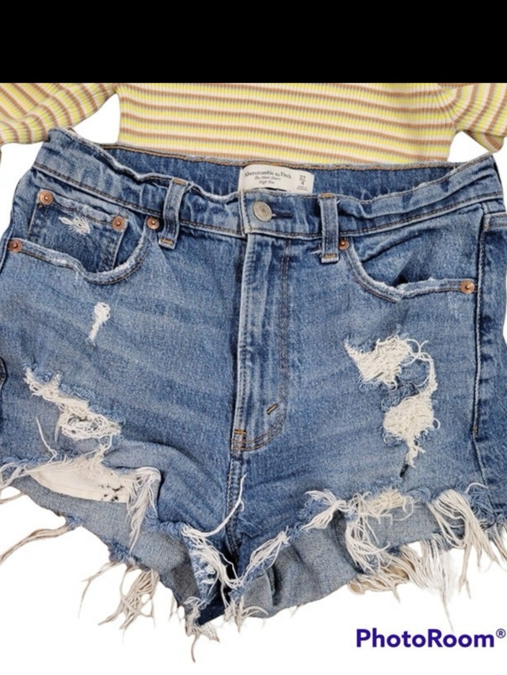 Abercrombie & Fitch Distressed high rise mom Denim Cutoff Shorts - Blue